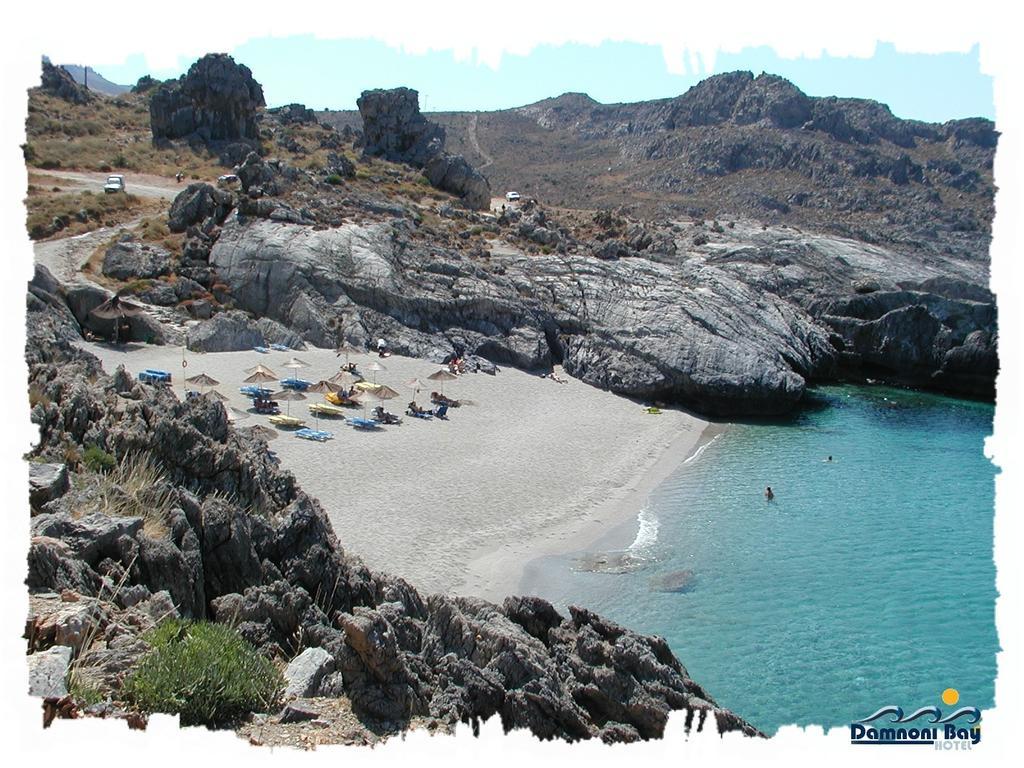 Готель Damnoni Bay Екстер'єр фото